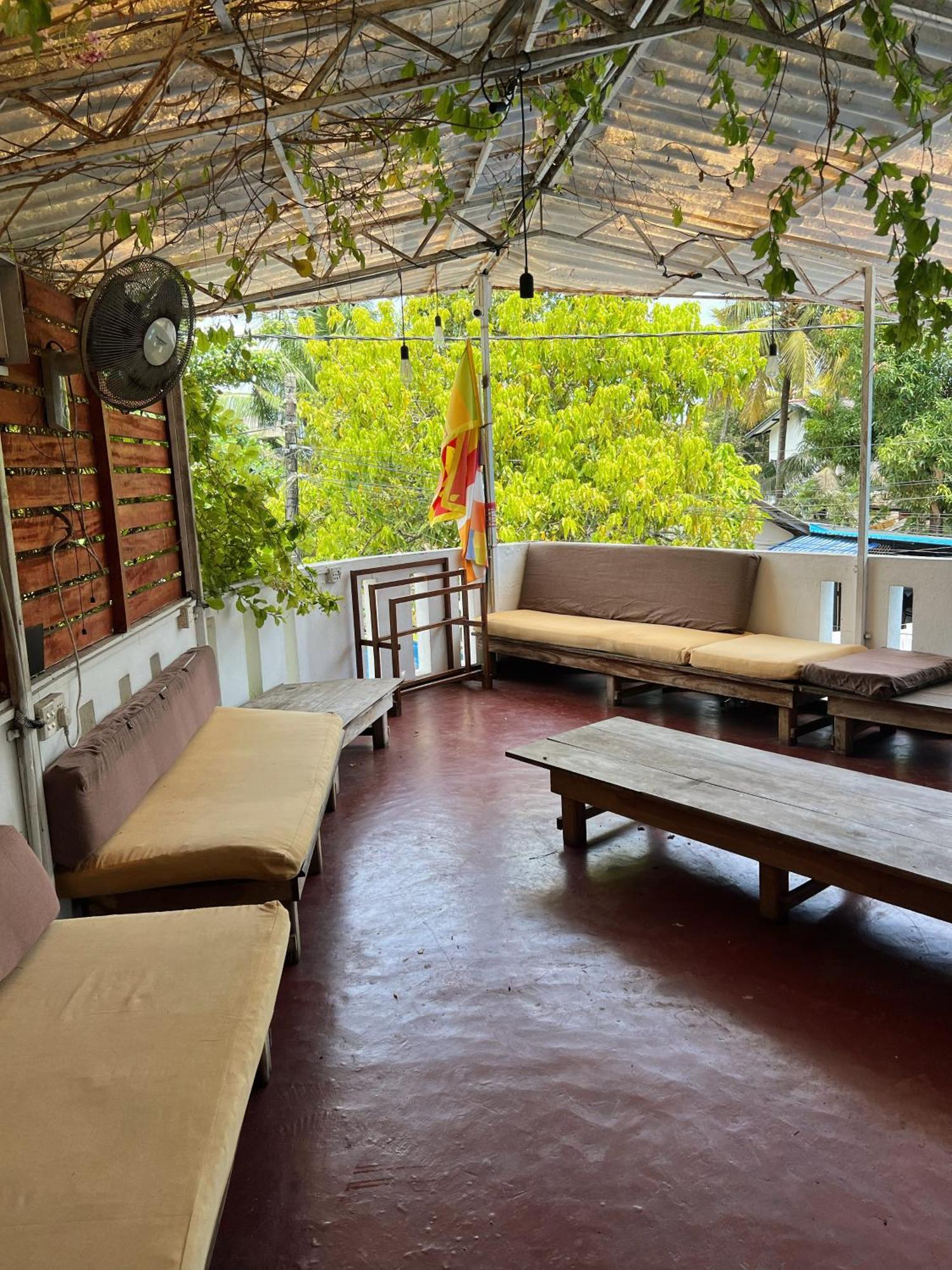 Hari Hari Hostel Weligama Εξωτερικό φωτογραφία