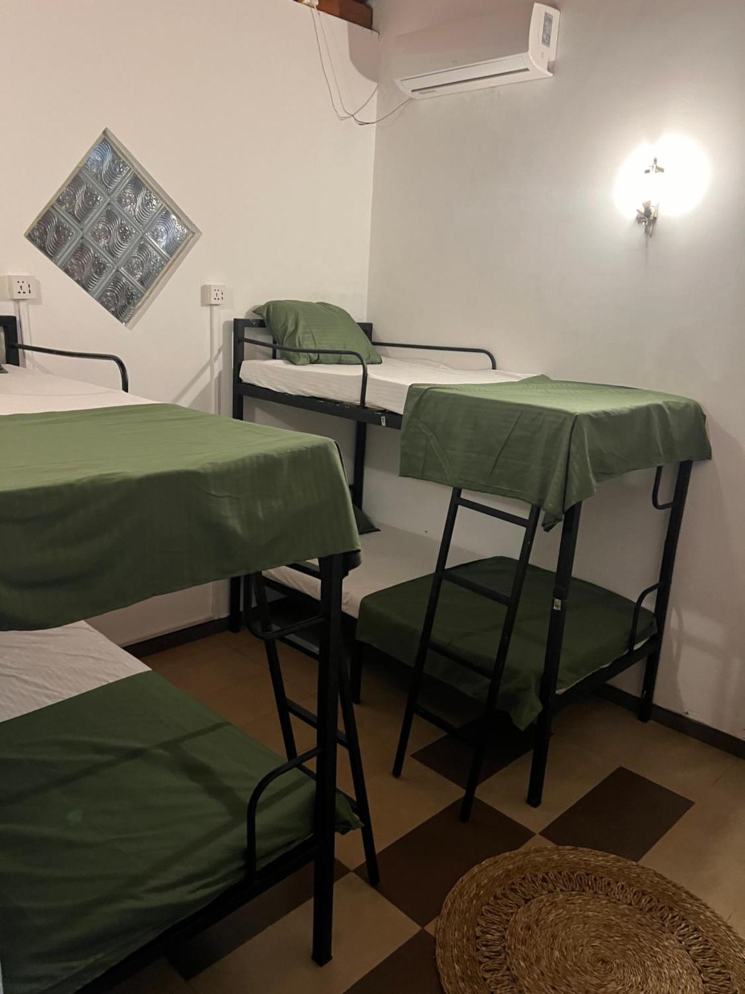 Hari Hari Hostel Weligama Εξωτερικό φωτογραφία