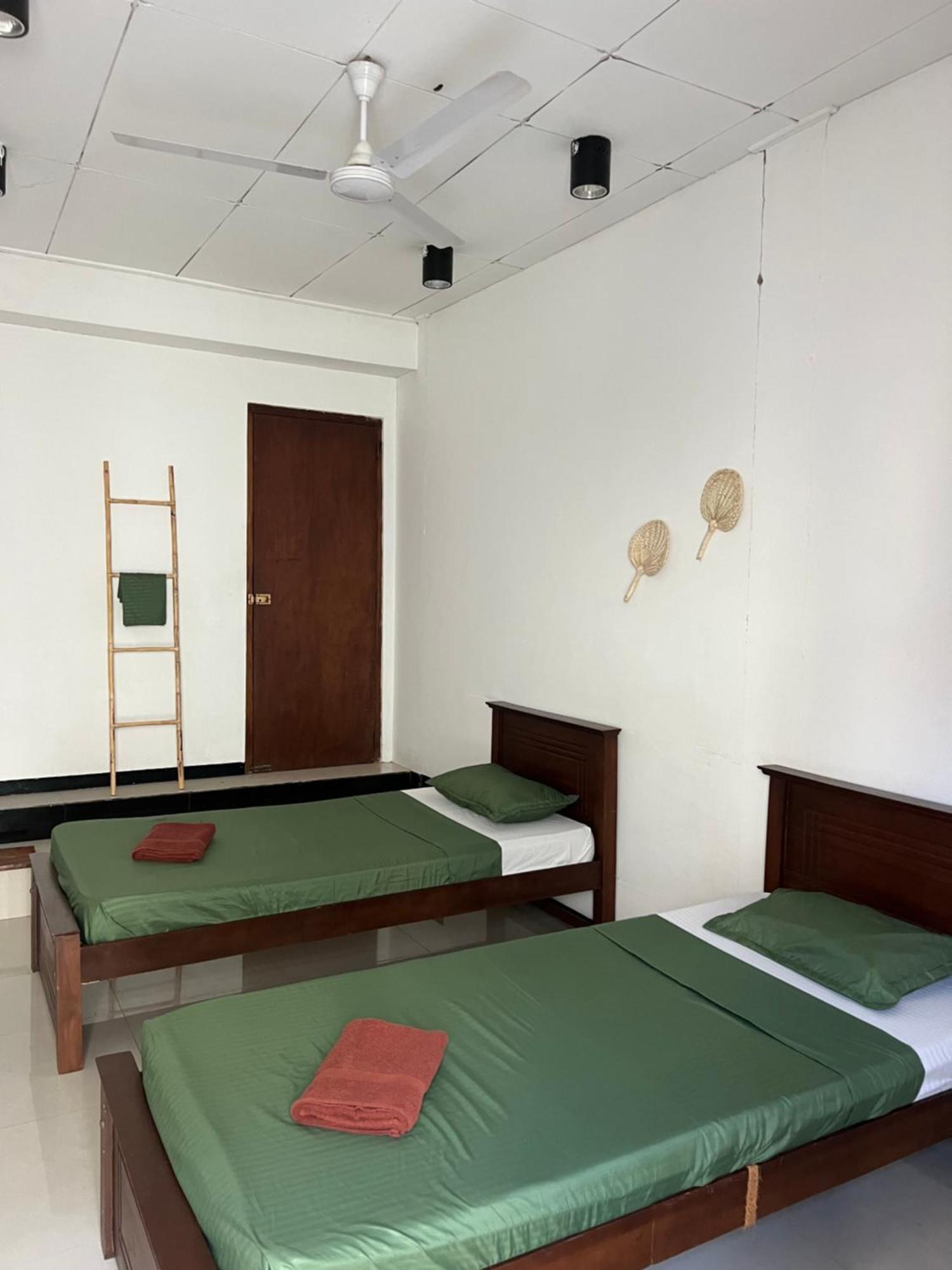 Hari Hari Hostel Weligama Εξωτερικό φωτογραφία